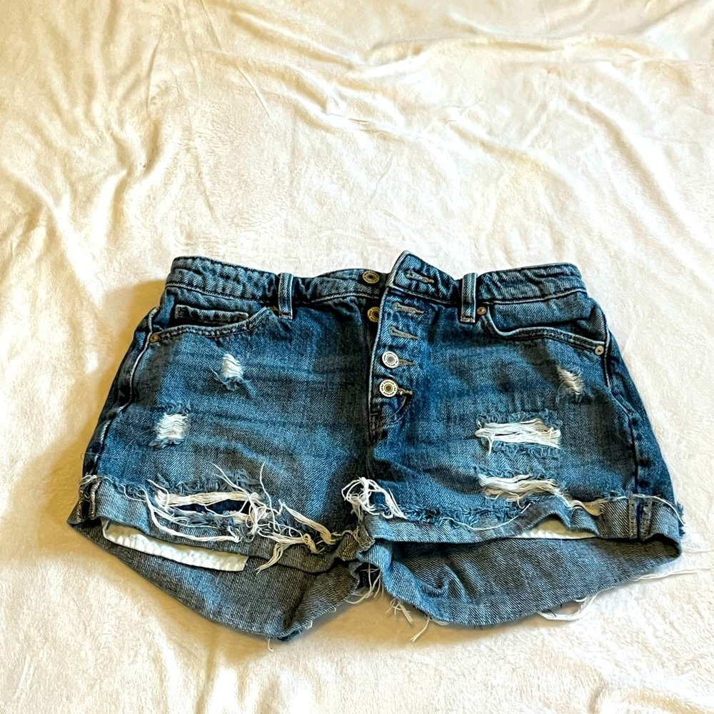 KANCAN Women’s Distressed Shorts Size 7/27